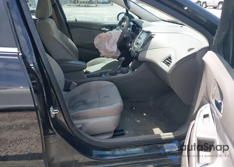 2018 Chevrolet Cruze Lt Auto z USA, uszkodzony, nr VIN 1G1BE5SM5J7213079